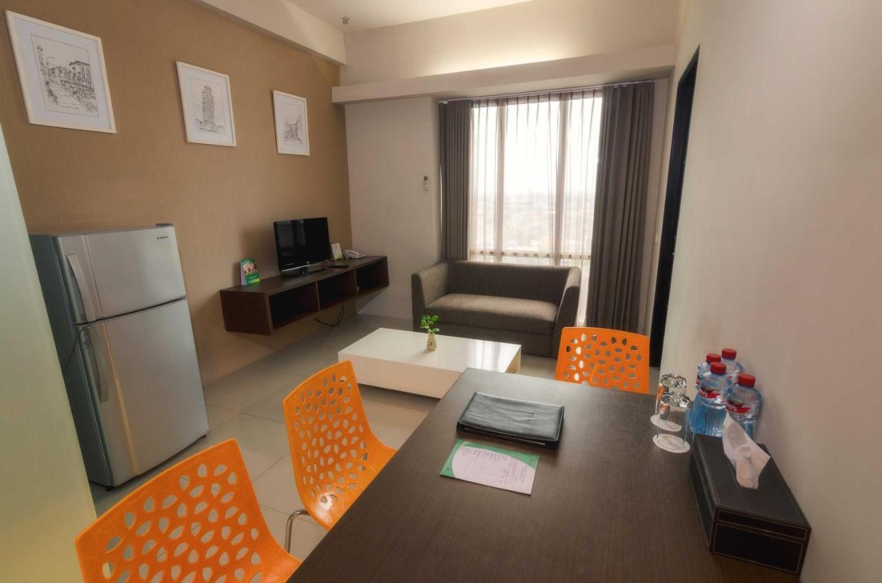 The Square Surabaya Hotel Exterior photo