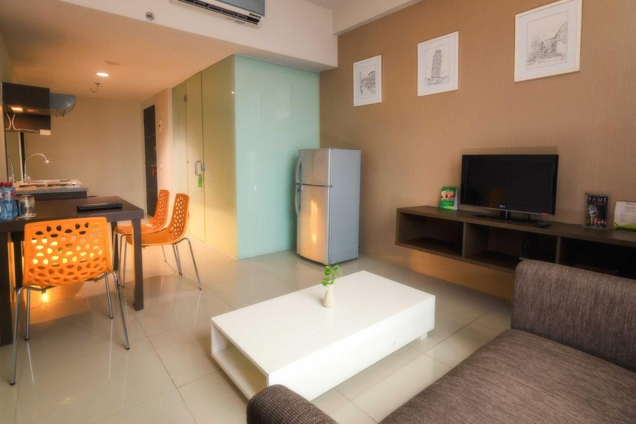 The Square Surabaya Hotel Exterior photo