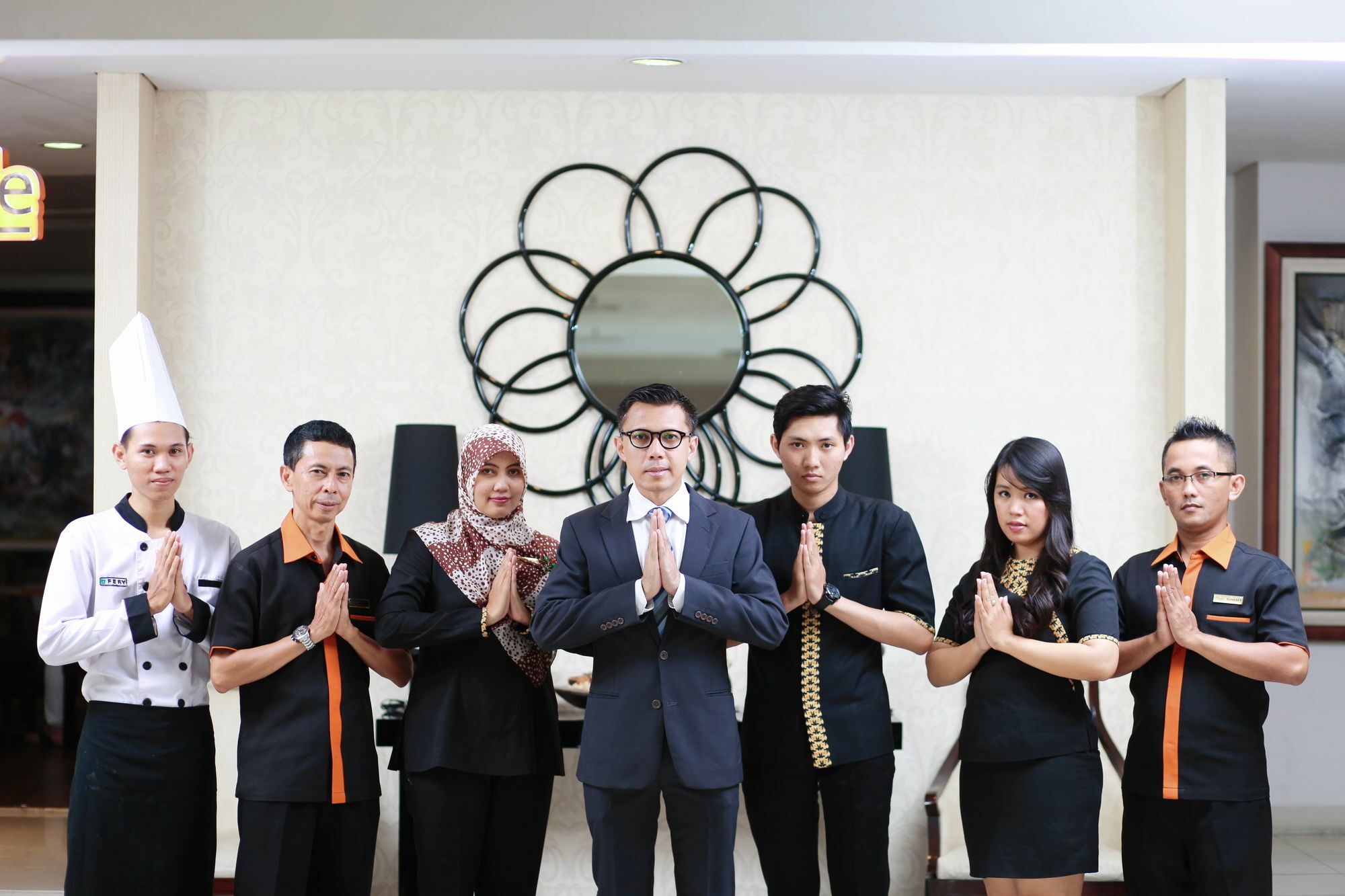 The Square Surabaya Hotel Exterior photo